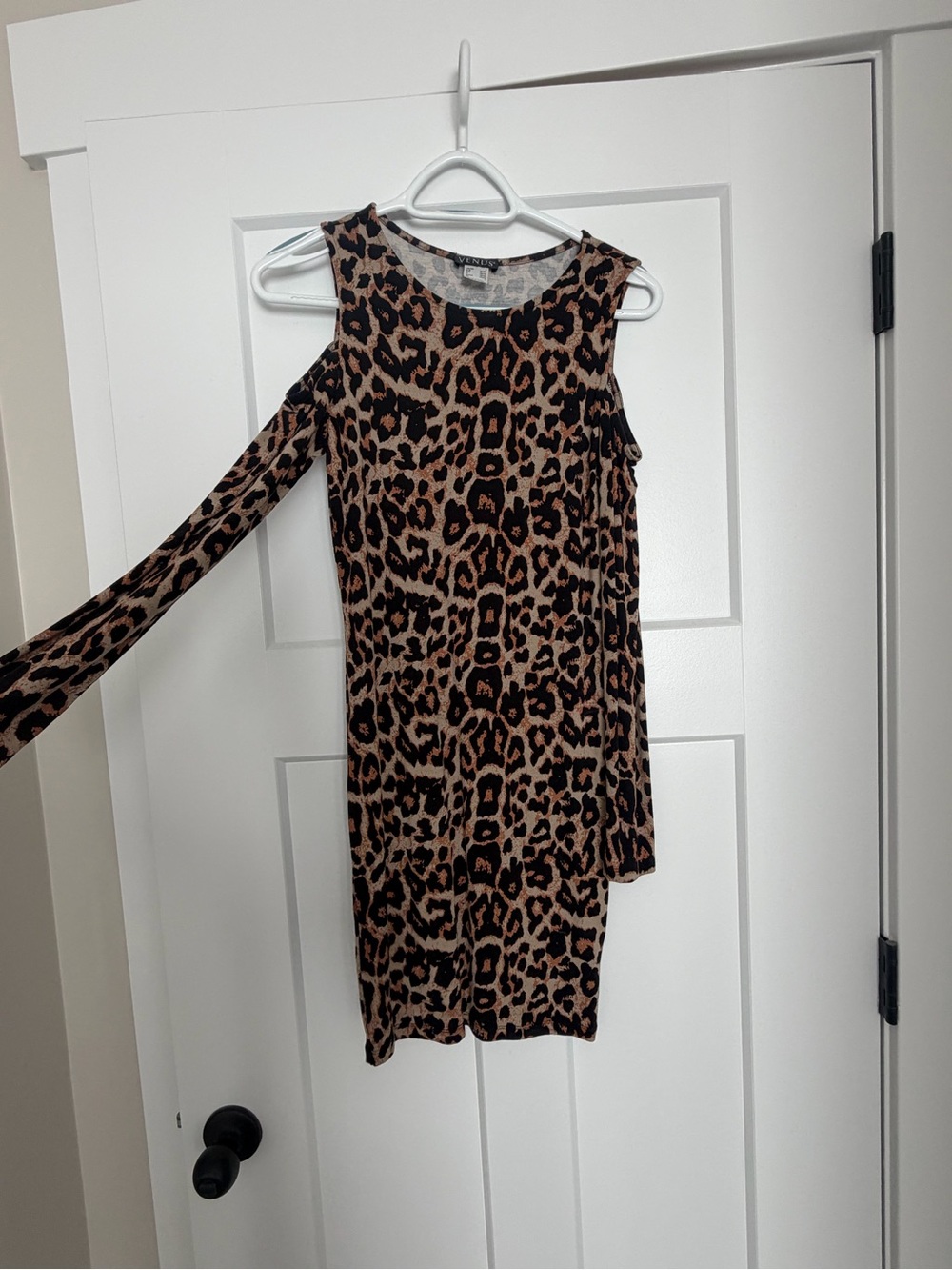 VENUS Leopard Print bodycon dress